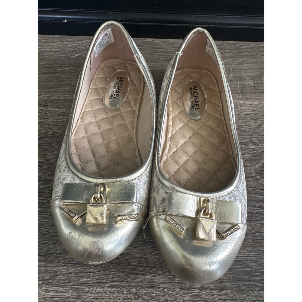 Michael Kors Youth 2 Kenya Lock Gold Monogram Ballet Flats MK100773C Size 2